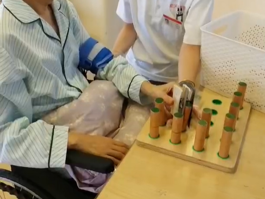 【案例629】从肌力2级到行走100步:一位小脑出血患者的82天康复实录