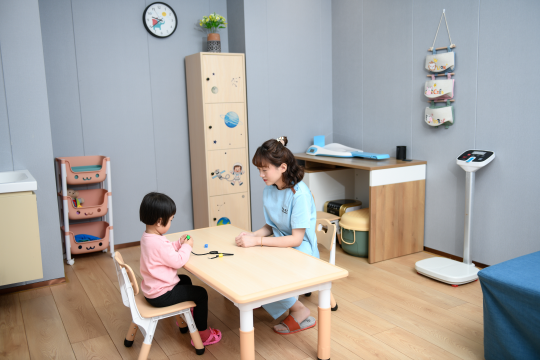 孤独症不是"性格内向"——陈丹苗主任说干预的5个关键窗口期